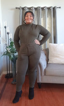 Load image into Gallery viewer, On The Way Jogger Set | Olive